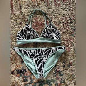 Lululemon reversible bikini